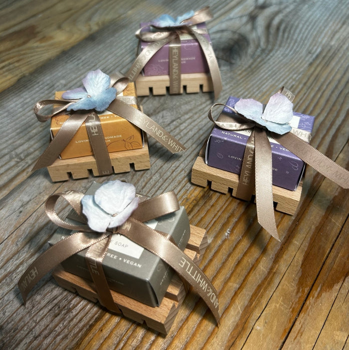 Gardeners Mini Soap Saver Favour - Tied with Ribbon